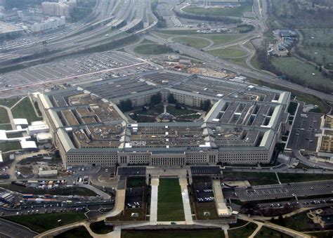 pentagono en washington dc|where is the pentagon located.